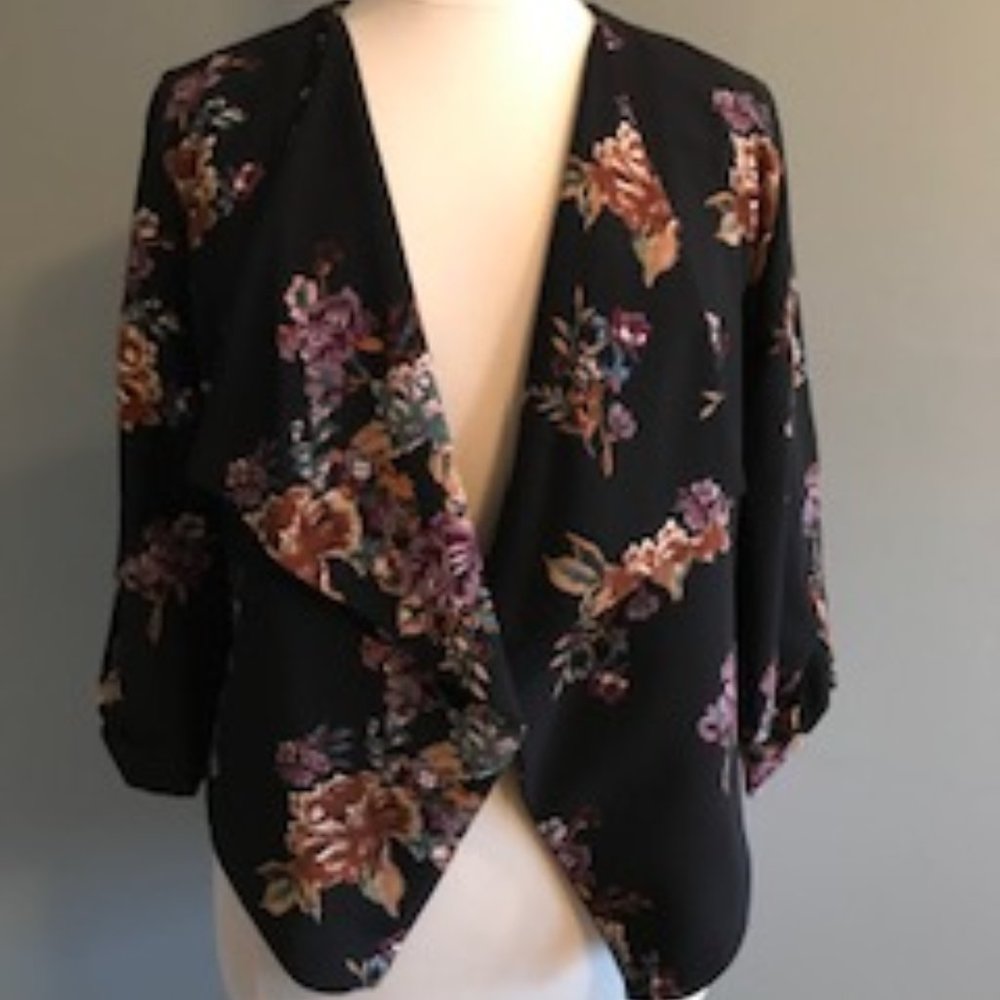 Jules & Leopold Black Floral Waterfall jacket
